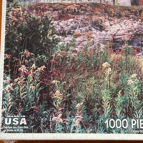 NEW White Mountain Puzzle Famous Portland Headlight. Maine Lighthouse 1000 piece - Picture 7 of 9